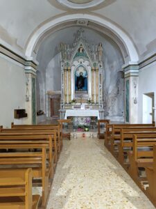 Navata della chiesa dell'Eremo di San Domenico