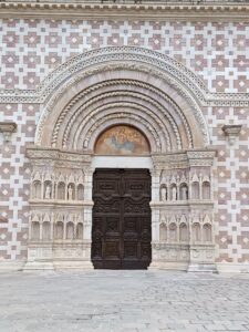 Portale centrale della Basilica di Santa Maria di Collemaggio - L'Aquila